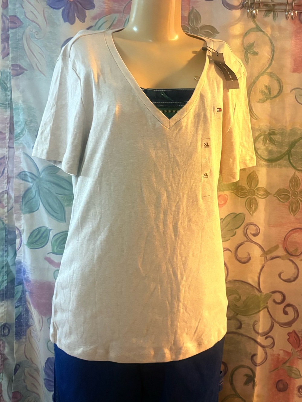 Tommy Hilfiger Cream V-Neck Short Sleeve Tee